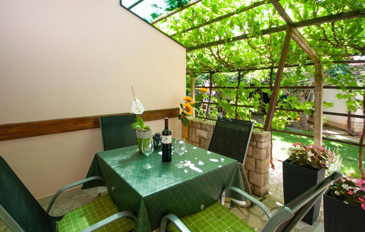 Guest House Ljubica ميدولين المظهر الخارجي الصورة