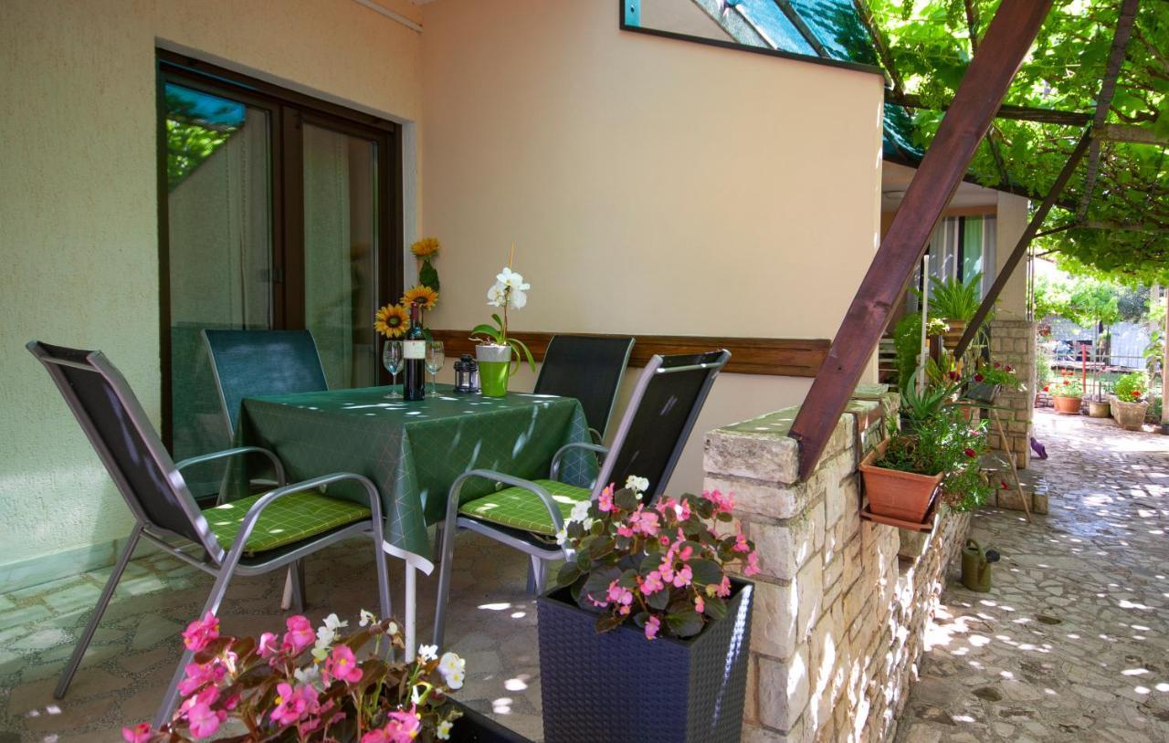 Guest House Ljubica ميدولين المظهر الخارجي الصورة