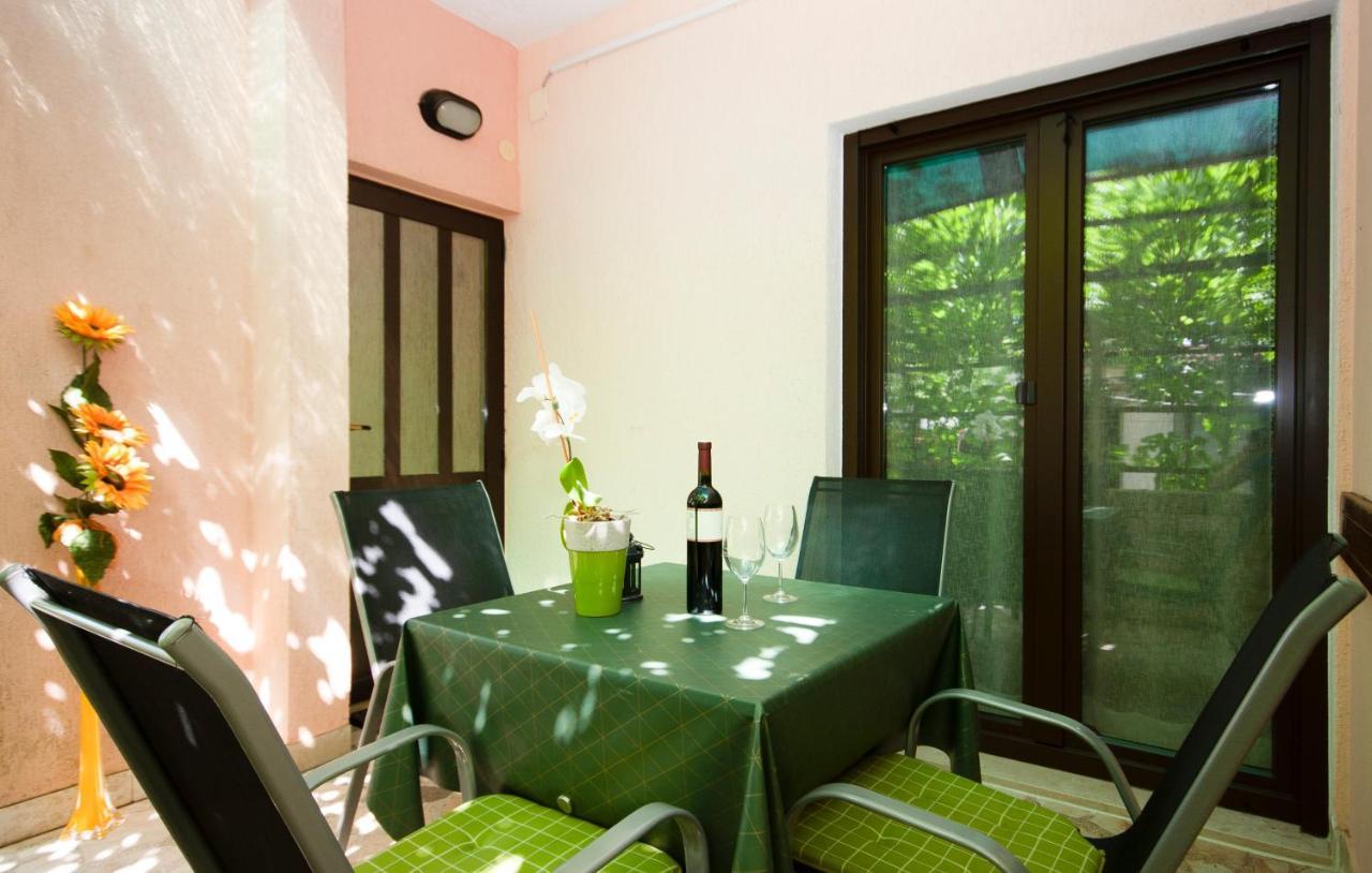 Guest House Ljubica ميدولين المظهر الخارجي الصورة