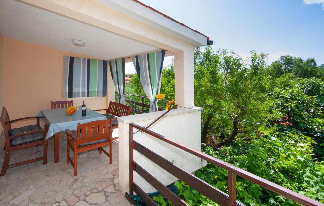 Guest House Ljubica ميدولين المظهر الخارجي الصورة
