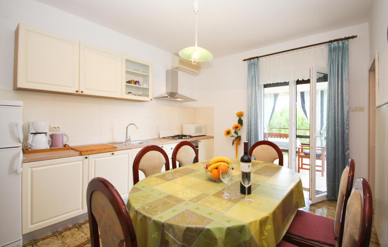 Guest House Ljubica ميدولين المظهر الخارجي الصورة