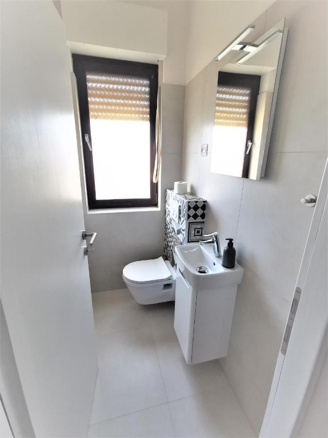 Guest House Ljubica ميدولين المظهر الخارجي الصورة