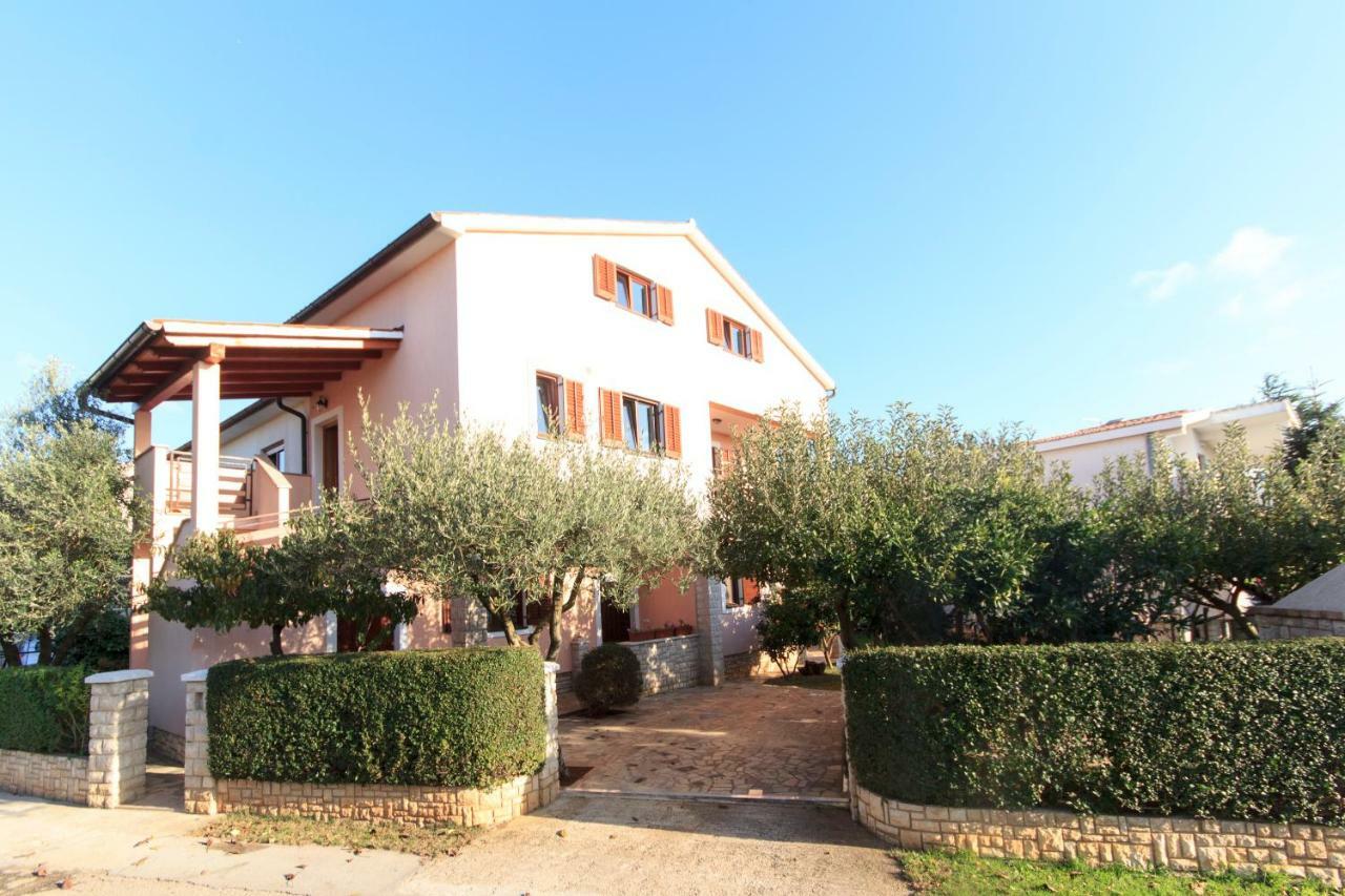 Guest House Ljubica ميدولين المظهر الخارجي الصورة